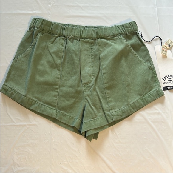 Billabong Small Shorts A/Div Safari Cloud Forest Green 100% cotton pockets NWT - Picture 2 of 10
